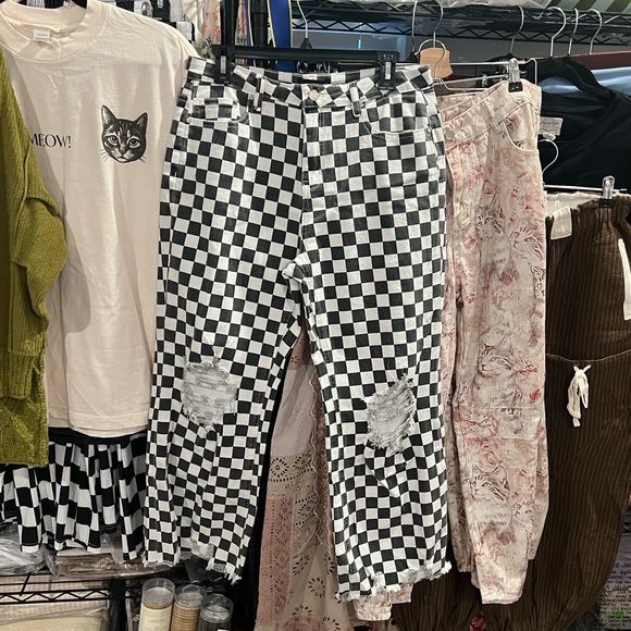 BOUTIQUE ROUND THE TRACK JEANS, 9/10 NWT - Picture 4 of 6